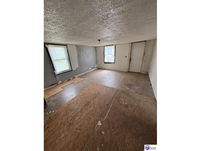 INVESTORS!!! Two bedroom and one bathroom. Needs some work. This - photo 16