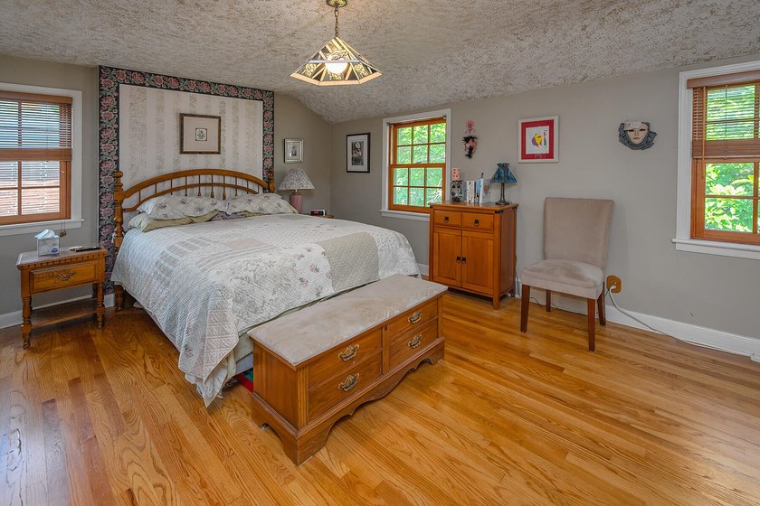 Your'e gonna love this handsome brick colonial nestled on a - photo 24