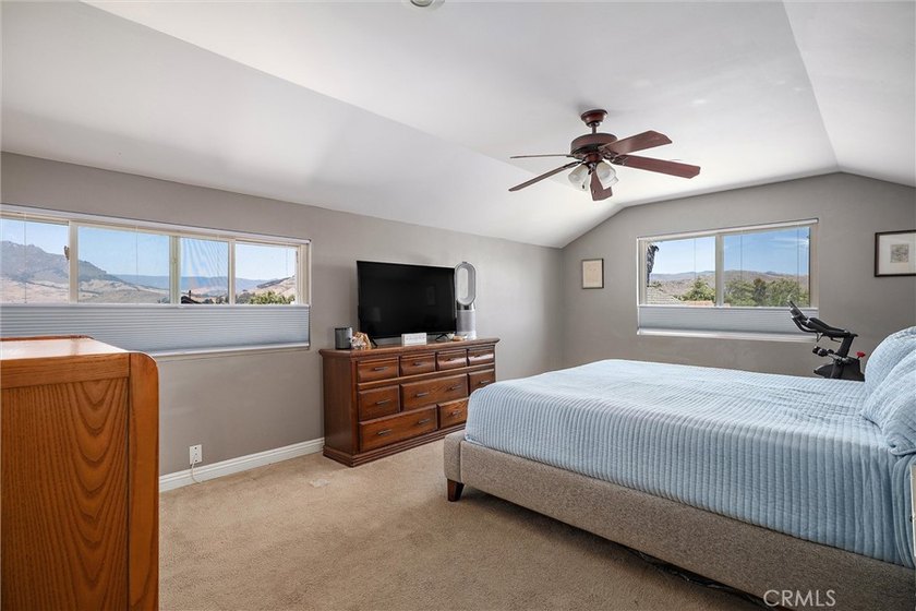 833 Escuela Ct - photo 9