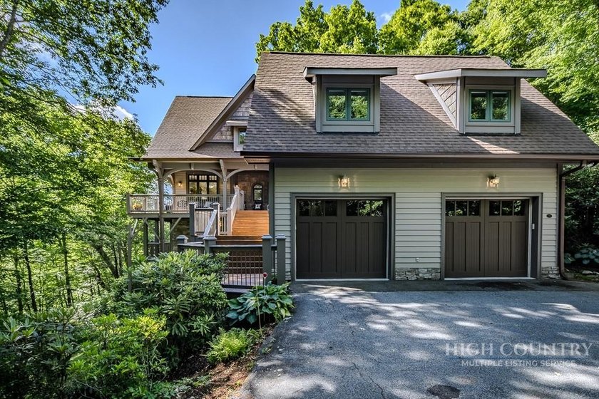 Affectionately known as *Mont Maison* this stunning contemporary - photo 42