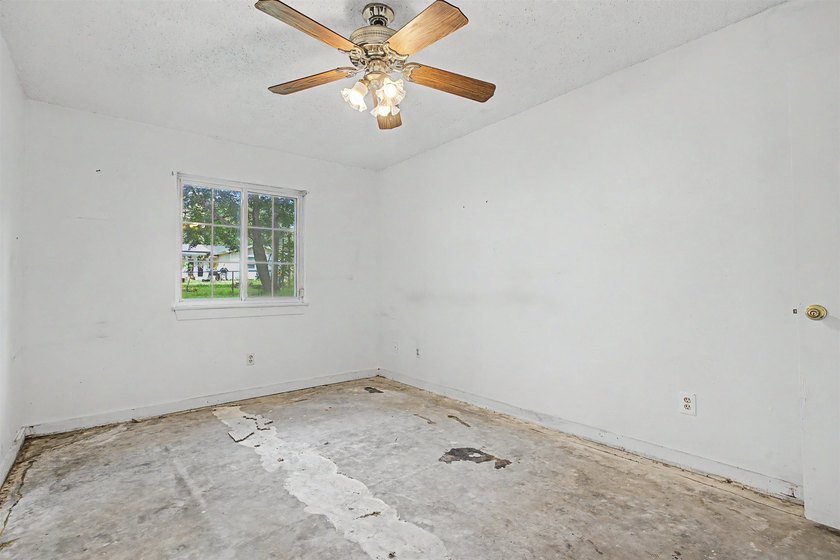 Opportunity awaits in Killearn Acres! This 3-bedroom, 2-bath - photo 21
