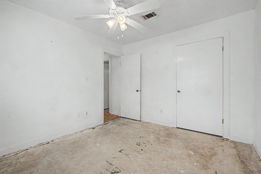 Opportunity awaits in Killearn Acres! This 3-bedroom, 2-bath - photo 33