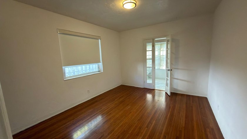 Welcome to this charming single-story residence in Brickell - photo 18