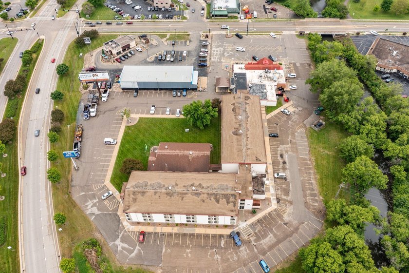 Outstanding opportunity for a centrally located Rochester, MN - photo 8