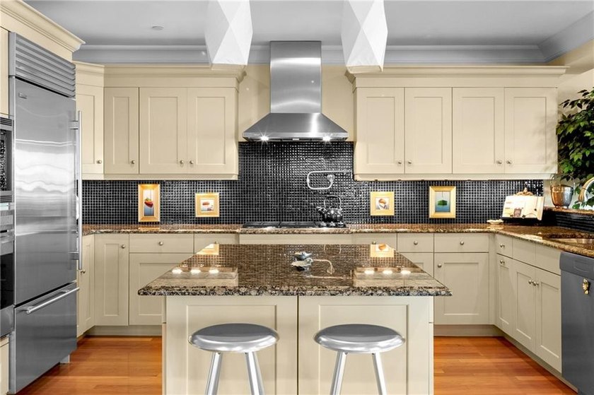 Experience elevated coastal living in this stunning luxury - photo 13