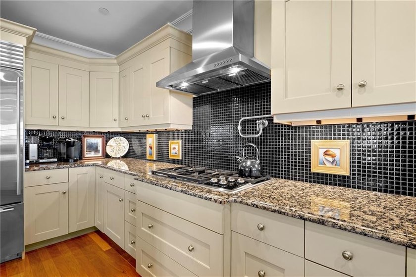 Experience elevated coastal living in this stunning luxury - photo 15