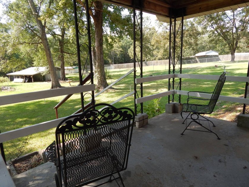 Super neat and clean sitting on a slab and completely covered! - photo 22