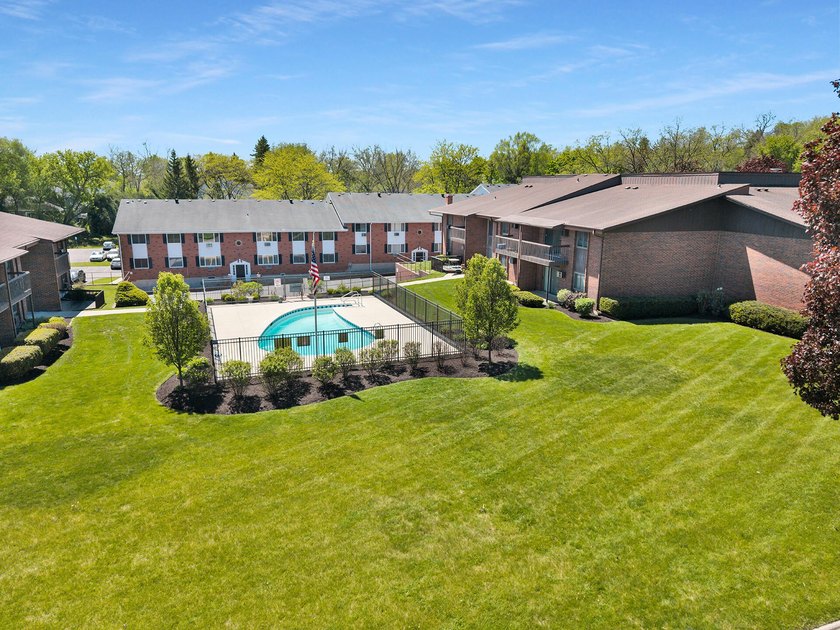 Imagine owning a, low-maintenance condo just a few blocks from - photo 19