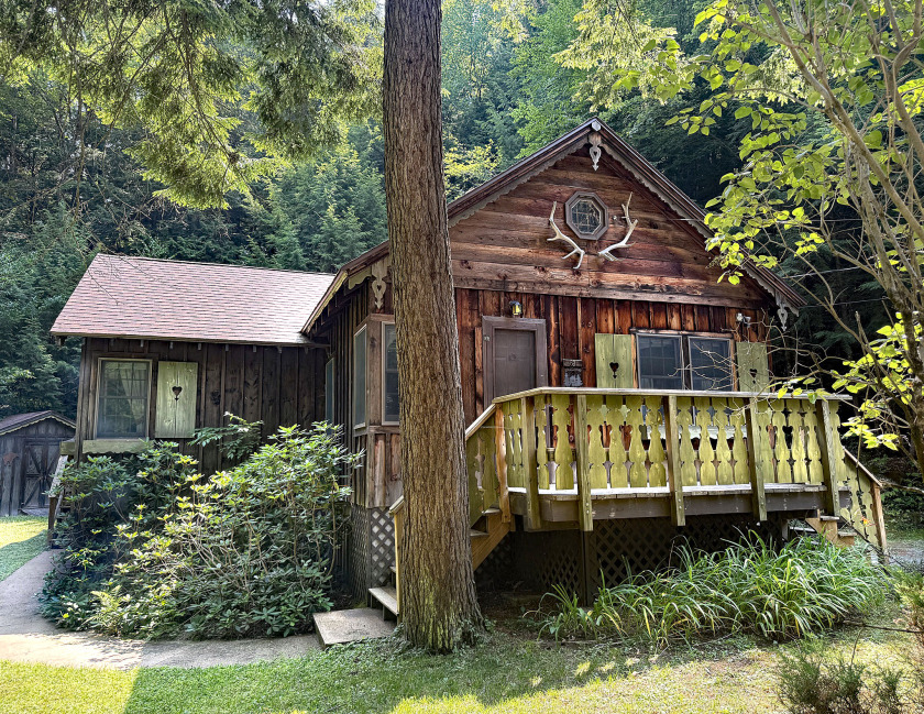 Log Home, picturesque, babbling brook, private community beach - photo 2