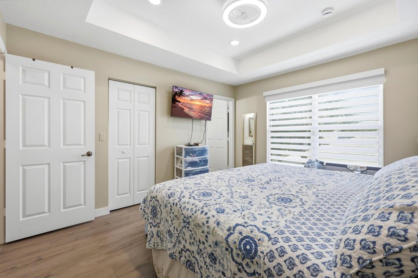 Move-In Ready 3-Bedroom Townhome! Freshly painted and - photo 16