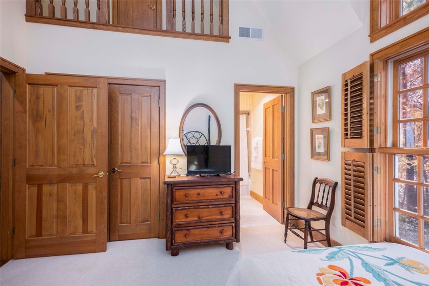 Nestled on Red Bird Circle, one of Lake Toxaway's truly special - photo 34