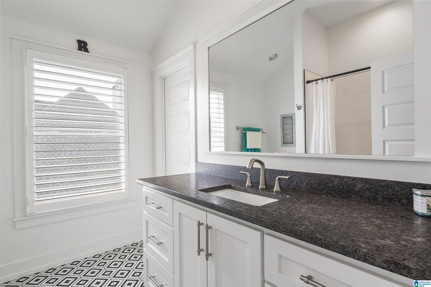 Experience a level of quality &amp; detail that is truly hard to - photo 28