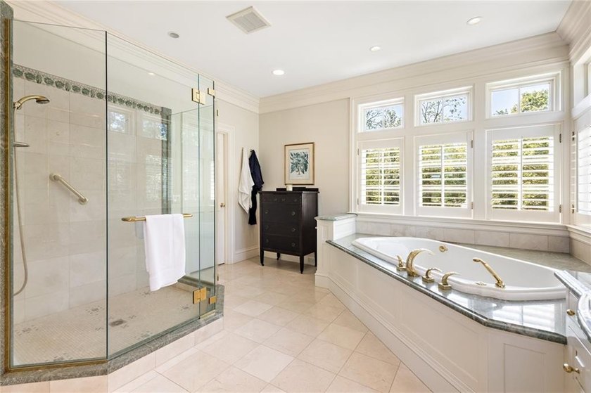 Nestled within 22+ private acres in the picturesque Matunuck - photo 31
