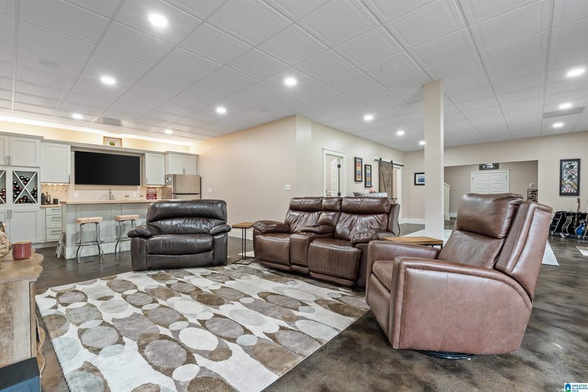 Experience a level of quality &amp; detail that is truly hard to - photo 43