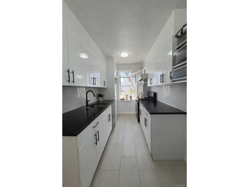 Regency Gardens- Move right into this beautifully renovated - photo 5