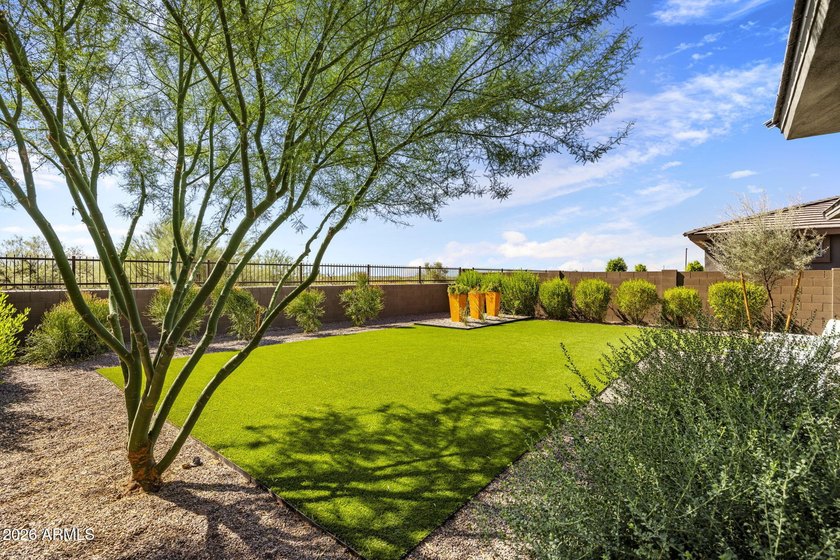 Wake up to stunning mountain views in this nearly new home in - photo 24
