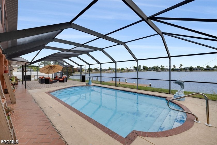 Welcome to a truly rare Cape Coral waterfront estate located on - photo 4