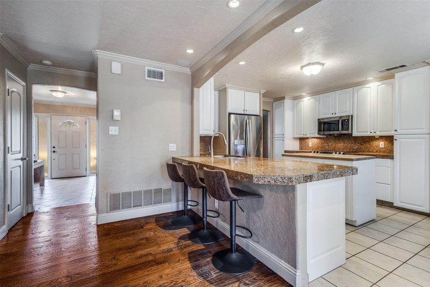 Price reduced to below market value. Don't miss this great deal - photo 8