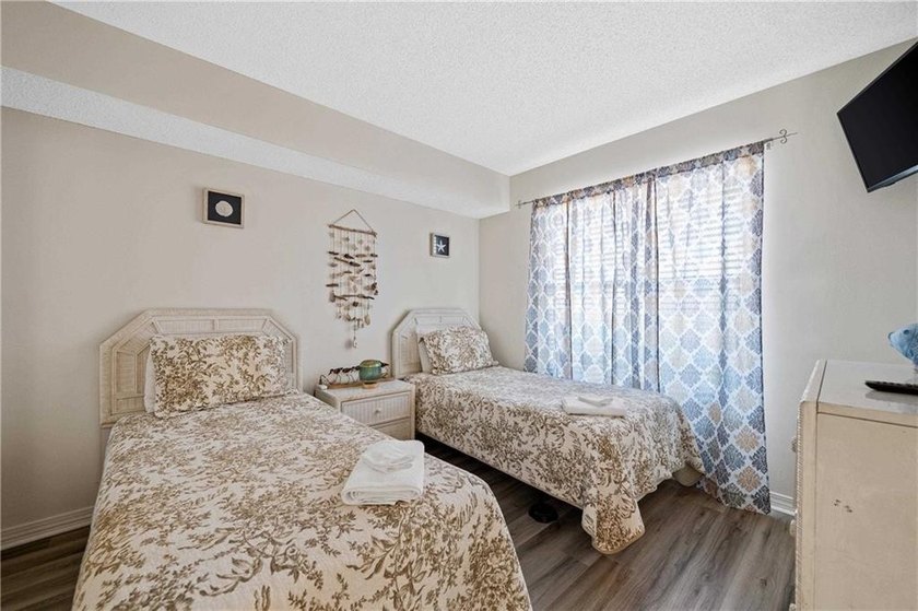 NEW PRICE ADJUSTMENT! Welcome to the Beach! This 2bdrm/2bath - photo 12