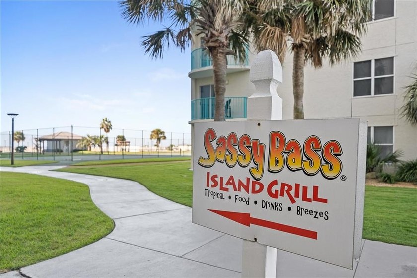 NEW PRICE ADJUSTMENT! Welcome to the Beach! This 2bdrm/2bath - photo 24