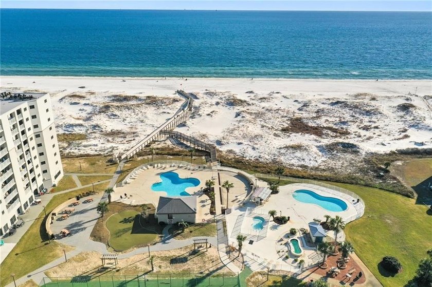 NEW PRICE ADJUSTMENT! Welcome to the Beach! This 2bdrm/2bath - photo 29