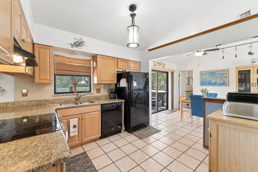 Live the Florida lifestyle you've been dreaming of in the - photo 12