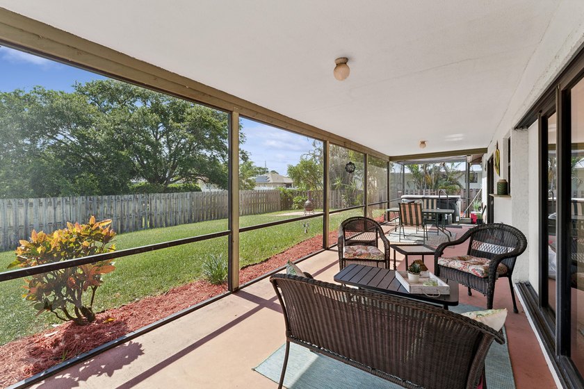 Live the Florida lifestyle you've been dreaming of in the - photo 32