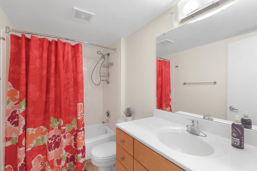 Fabulous 5th floor studio at The Falls Pinnacle, one of the best - photo 23