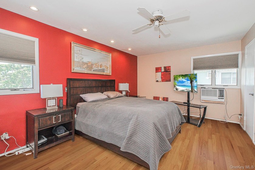 Welcome to 1438 East 70th Street - A Home With Space, Comfort &amp; - photo 8