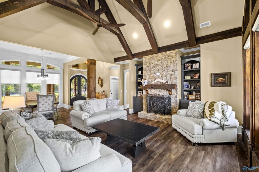LAKEFRONT LUXURY ESTATE on Weiss Lake! This 5,272+/- sq. ft - photo 9