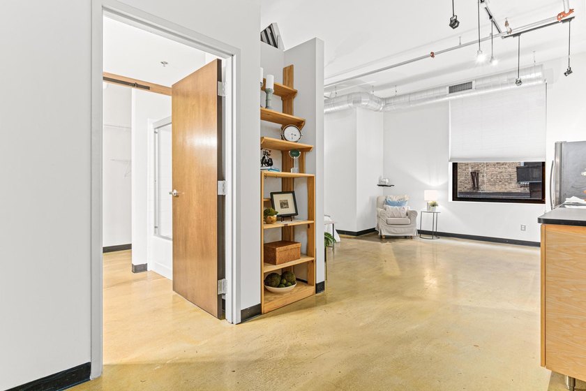 Welcome to the epitome of downtown living! The historic Lowry - photo 4