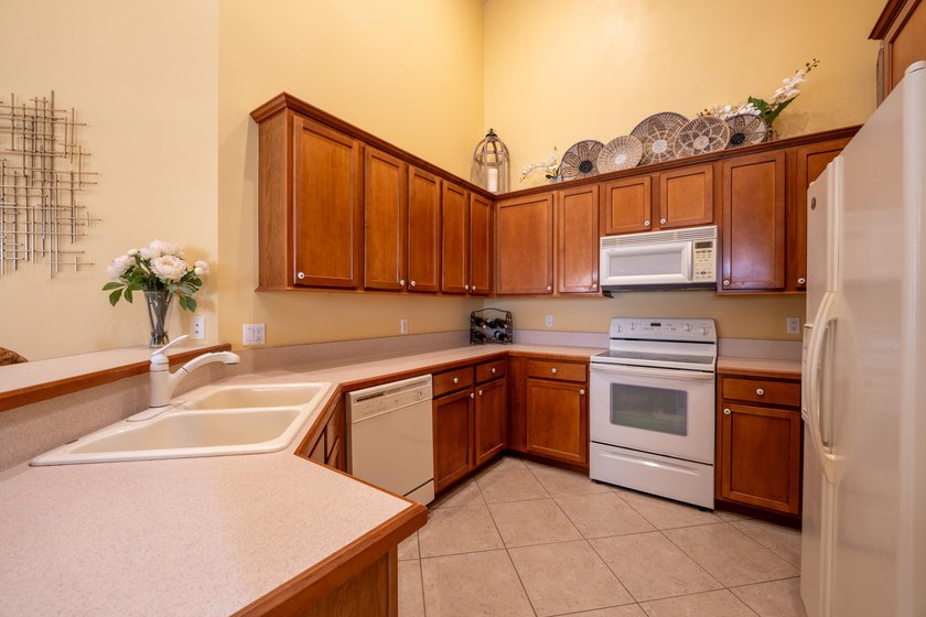 Welcome to this true 3-bedroom, 2-bath home with a 1-car garage - photo 11