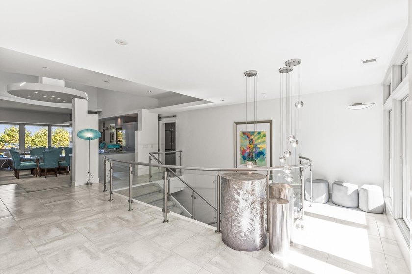 This stunning ranch home, designed by James R. Dresser in the - photo 27