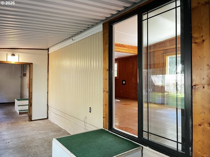 Situated on a desirable corner lot, this 0.15-acre property - photo 28