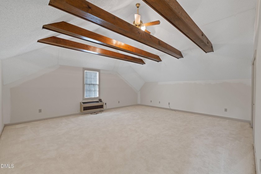 Motivated Sellers Beautiful home located in a well-established - photo 42