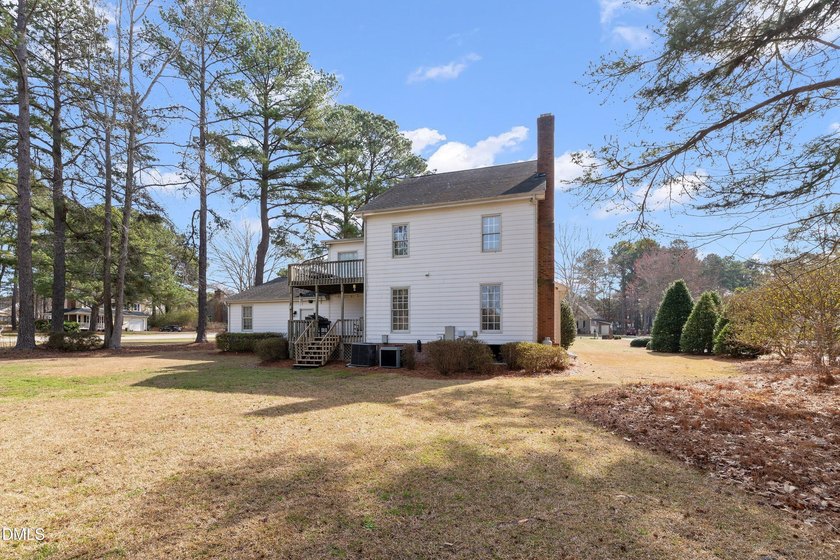 Motivated Sellers Beautiful home located in a well-established - photo 48