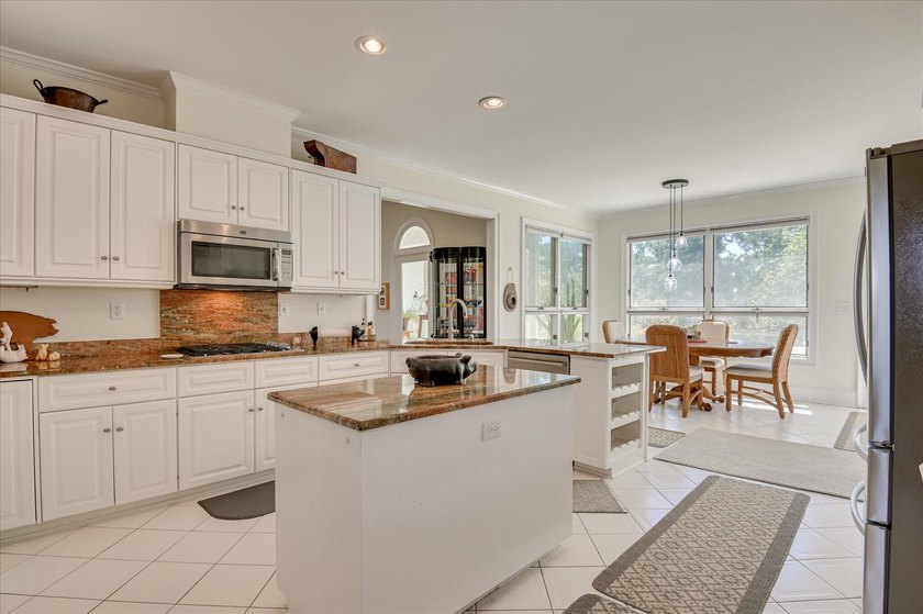 Welcome to this sprawling one-level ranch in Columbia County - photo 15