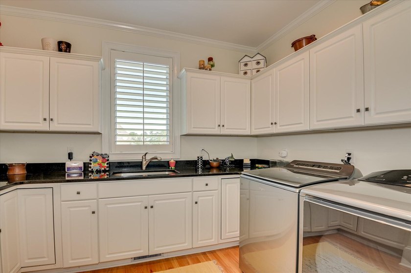 Welcome to this sprawling one-level ranch in Columbia County - photo 27