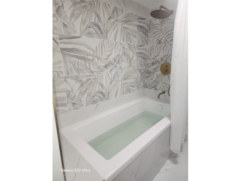 Renovated and Ready! Enjoy the convenience of this spacious 2 - photo 19