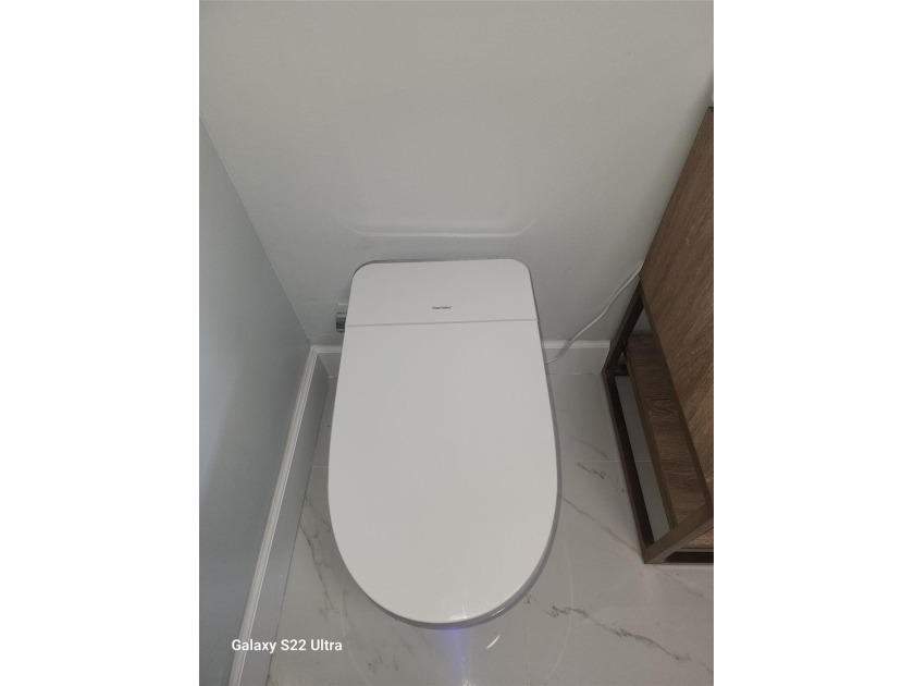 Renovated and Ready! Enjoy the convenience of this spacious 2 - photo 23