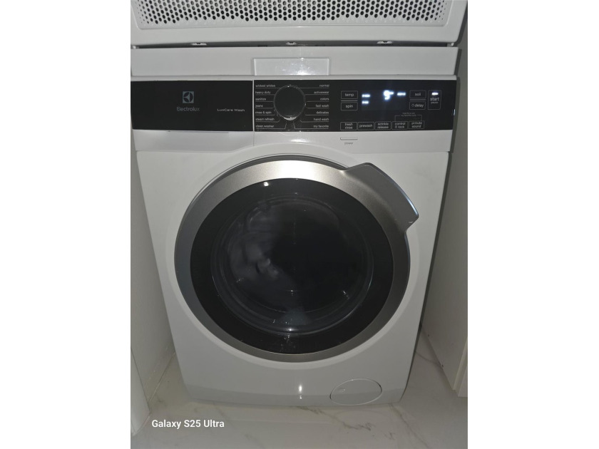 Renovated and Ready! Enjoy the convenience of this spacious 2 - photo 27