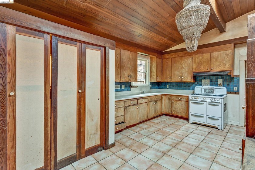 Located in the heart of South Berkeley, this property presents - photo 22