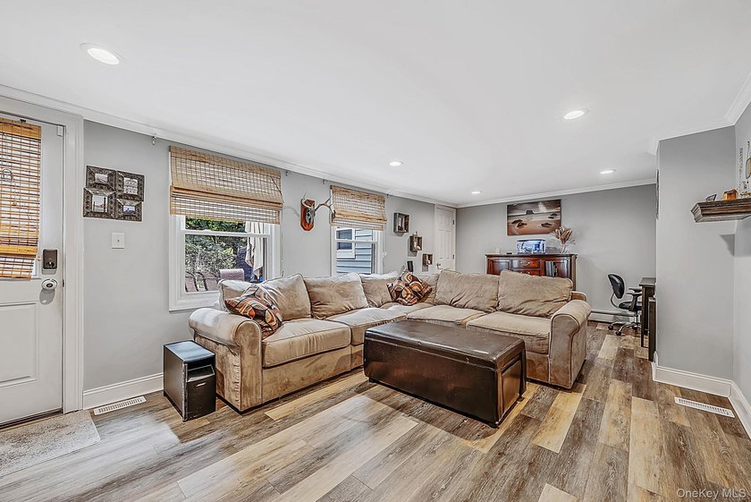 Welcome Home To This Charming Huntington Expanded Cape Nestled - photo 6