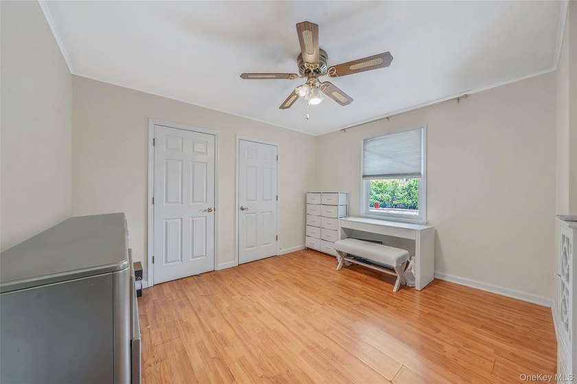 Unique Double Lot Corner on the West End. Two Floors, Lots of - photo 17