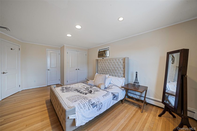 Unique Double Lot Corner on the West End. Two Floors, Lots of - photo 32