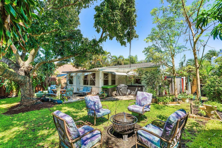 Welcome to this charming single-story residence This - photo 7