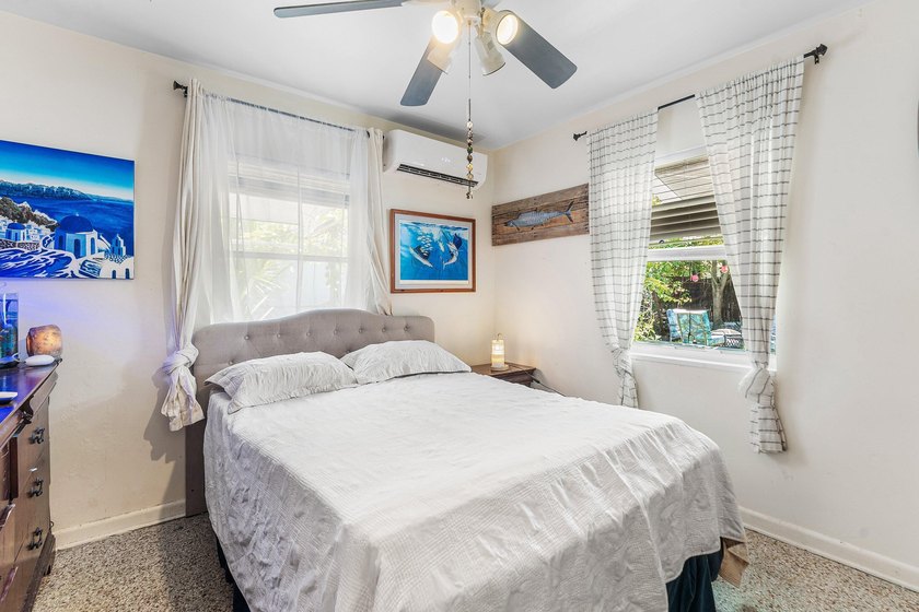Welcome to this charming single-story residence This - photo 8