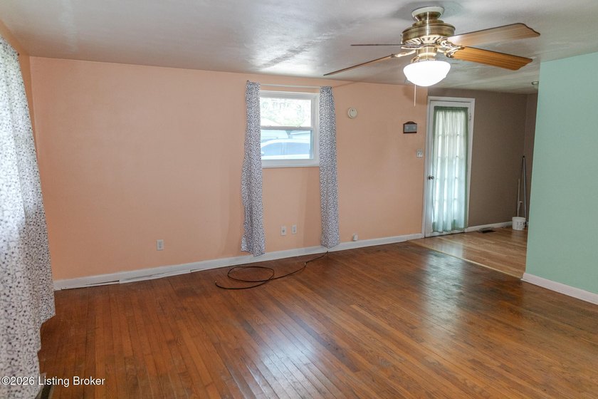 Move-in ready and full of value! This 3-bedroom, 1-bath home - photo 5