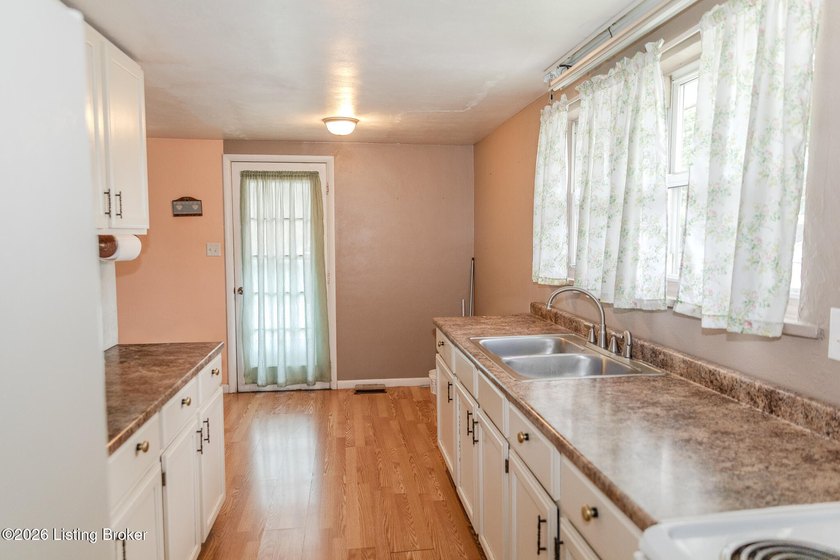 Move-in ready and full of value! This 3-bedroom, 1-bath home - photo 9