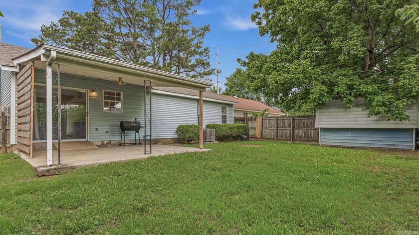 Conveniently located in central Paragould, 3-bedroom, 2-bathroom - photo 4